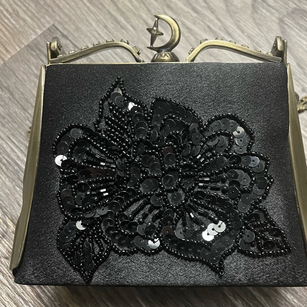 Elka Vintage Clutch